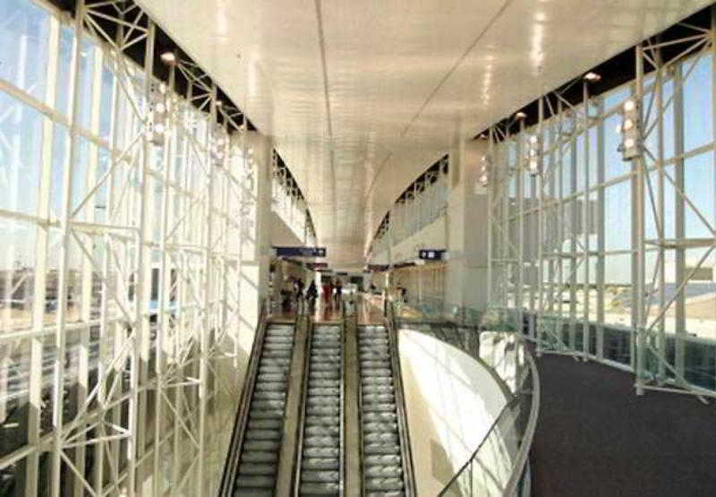 Courtyard Dallas Addison Midway Интерьер фото