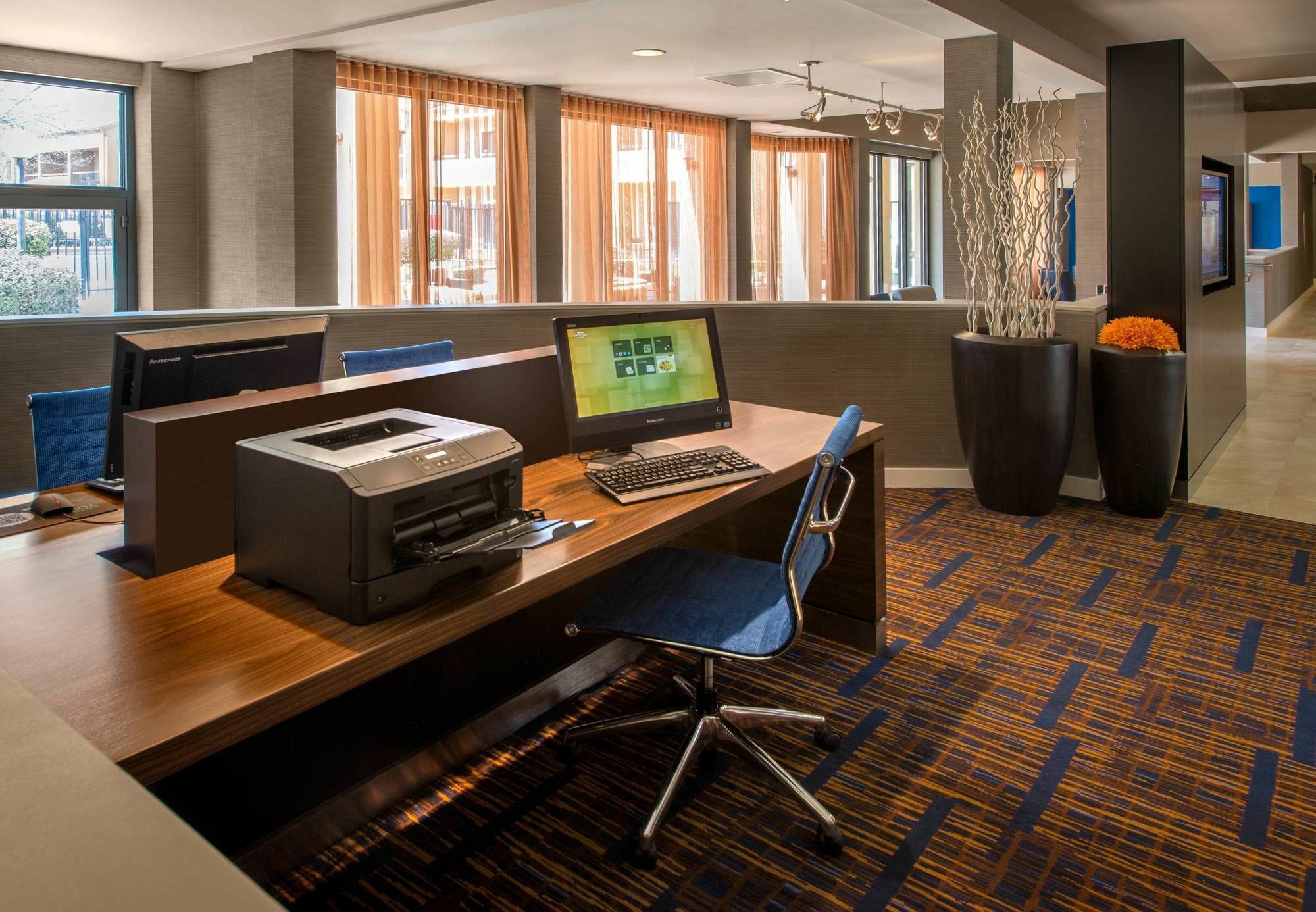 Courtyard Dallas Addison Midway Экстерьер фото